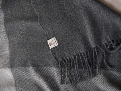 Плед Luxberry WOOLEN серо-графитовый 150х200